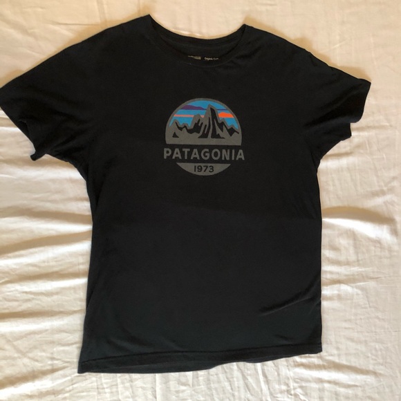 Patagonia t shirt - Picture 1 of 3